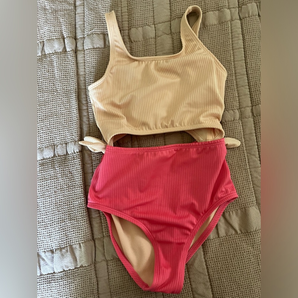 Girls Swim
